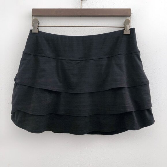 ATHLETA A-Line Skort Size Medium - Picture 1 of 9